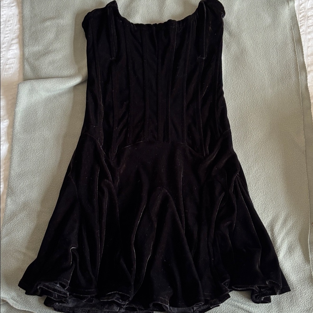 Elegant Black Velvet Dress